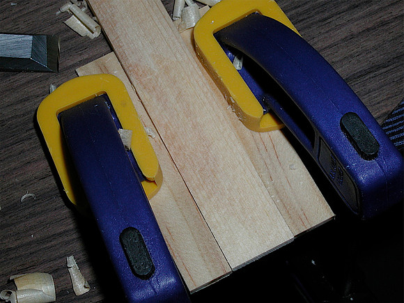Feathering Back Braces