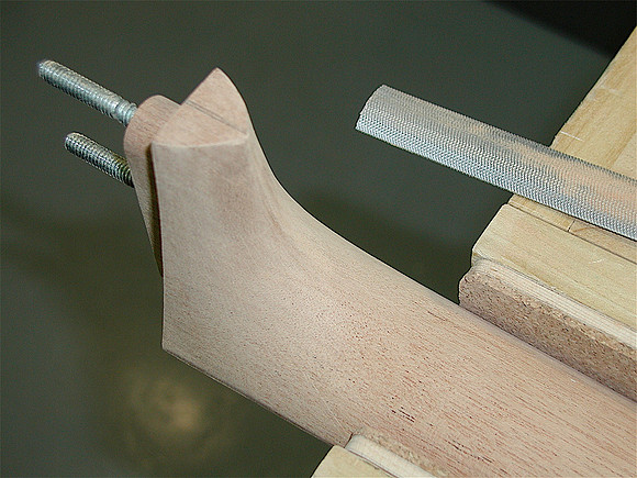 Shaping Neck Heel